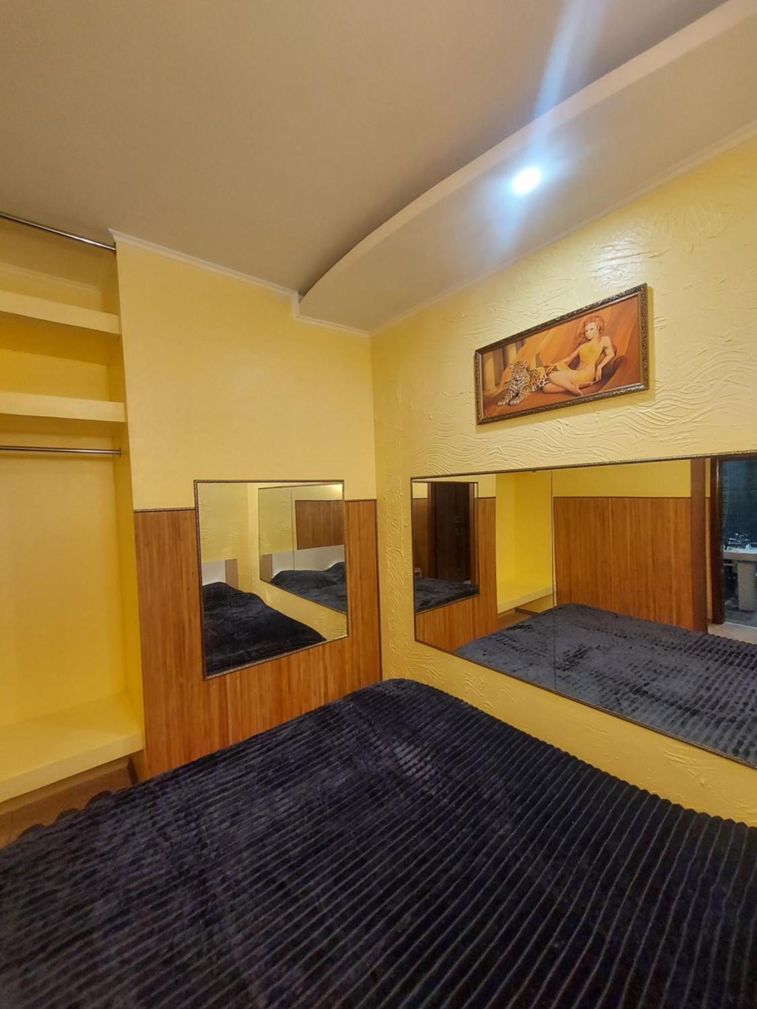 Arnautskaya Apartments Oldenburg Bagian luar foto